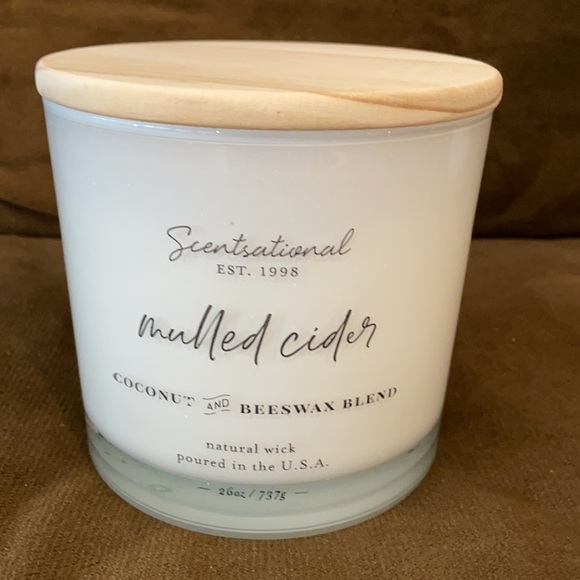 Scentsational Mulled Cider Candle Large Glass Jar 26oz 3 Wicks - Picture 2 of 3